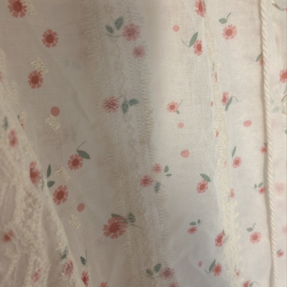 Floral Cream Blouse with Pink Accents Size M #613 - Picture 2 of 3
